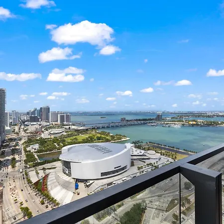 Studio With Amazing City View At Downtown Miami Apartment